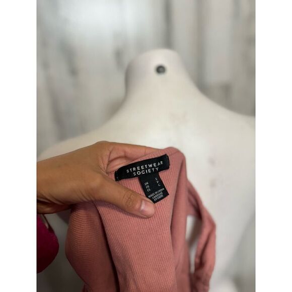 Pink crop top - Picture 5 of 6